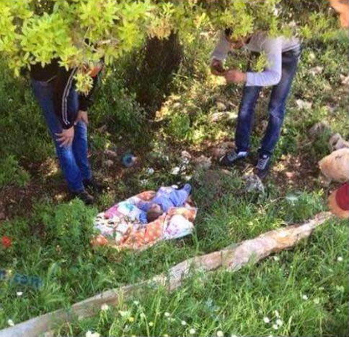 العثور على طفل عربي 3 اشهر ملقى تحت شجرة 